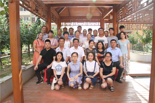 又是一年金秋季，助學圓夢暖人心----2017年寶業(yè)集團“金秋助學”活動圓滿結束
